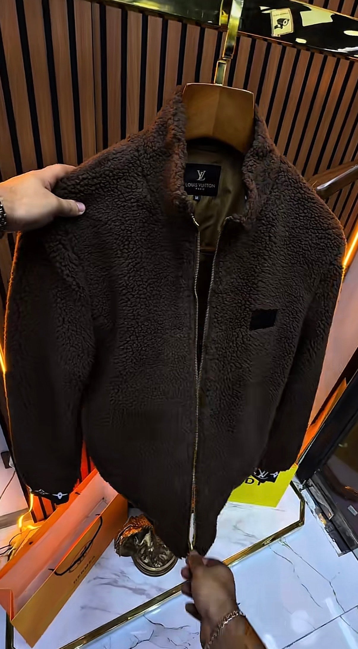 L.V - COLLECTION JACKET REBELS PRIVE'