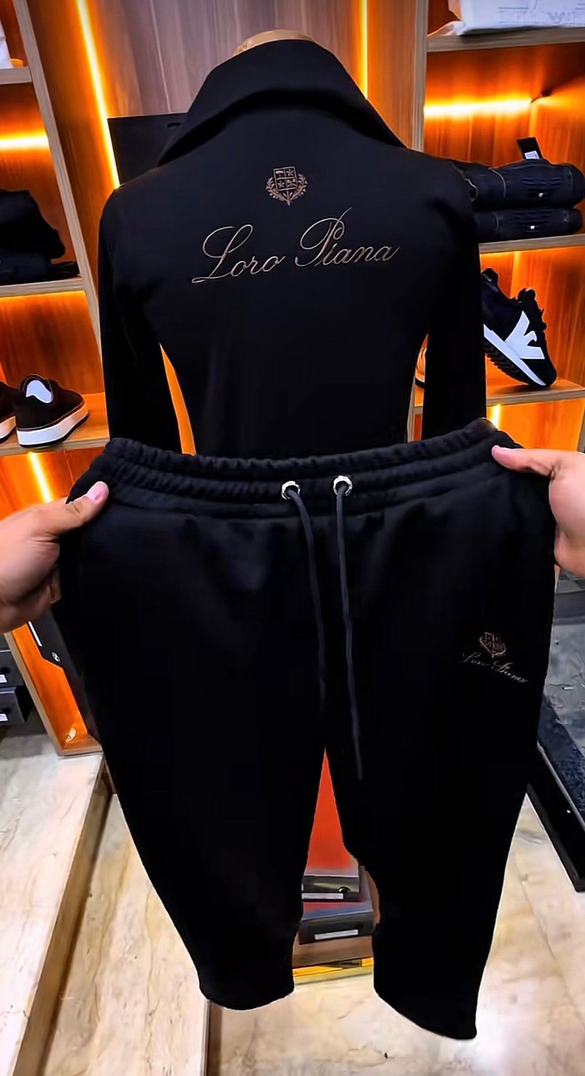 LORO PIANA : SET COMPLETE • REBELS PRIVE'