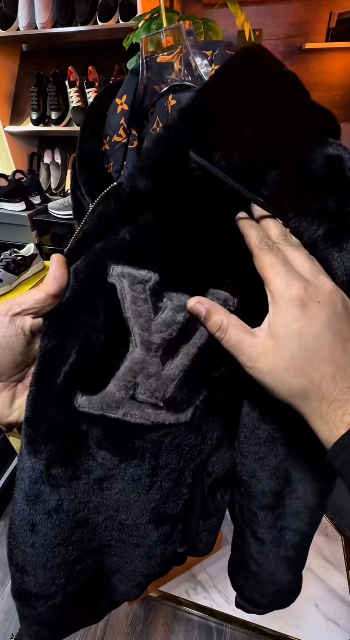 L.V  - COLLECTION JACKET REBELS PRIVE'