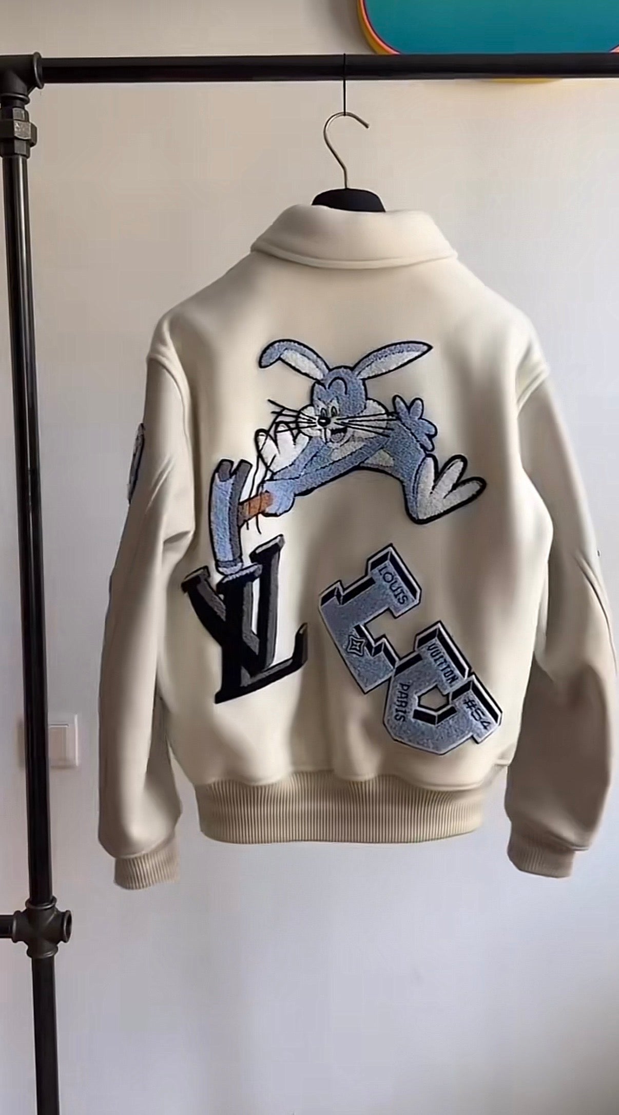 L.V  - COLLECTION JACKET REBELS PRIVE'